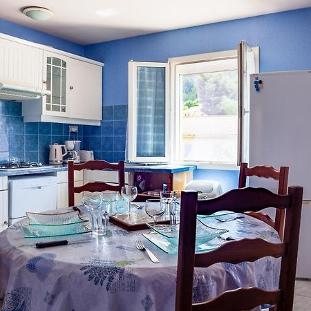 Appartement Avec Piscine Et Cuisine Roquefort-la-Bédoule Exterior foto